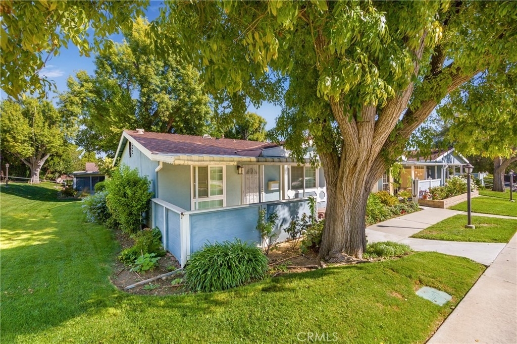 19139 Avenue Of The Oaks - Photo 0