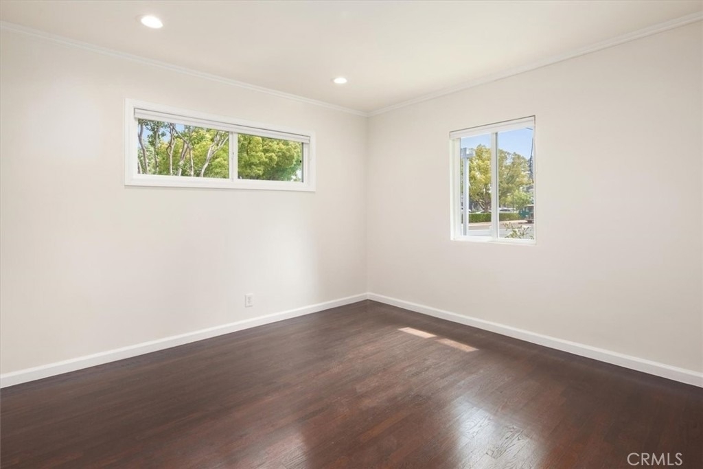 5857 Willis Avenue - Photo 15