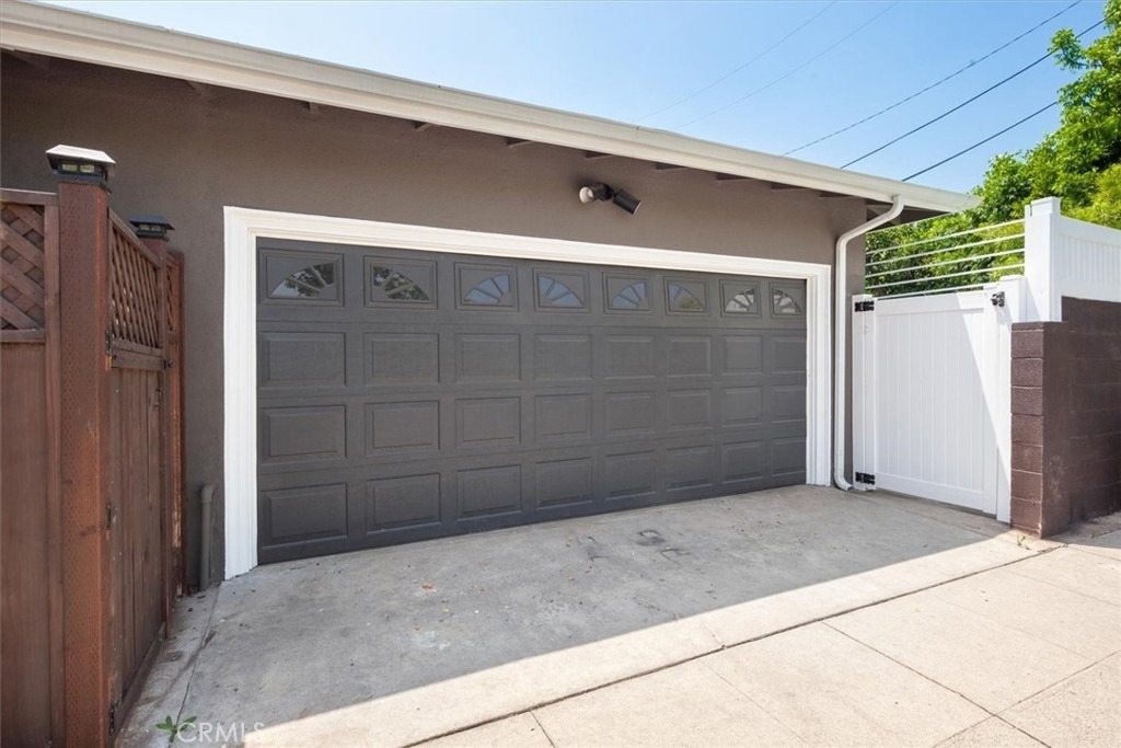 5857 Willis Avenue - Photo 33