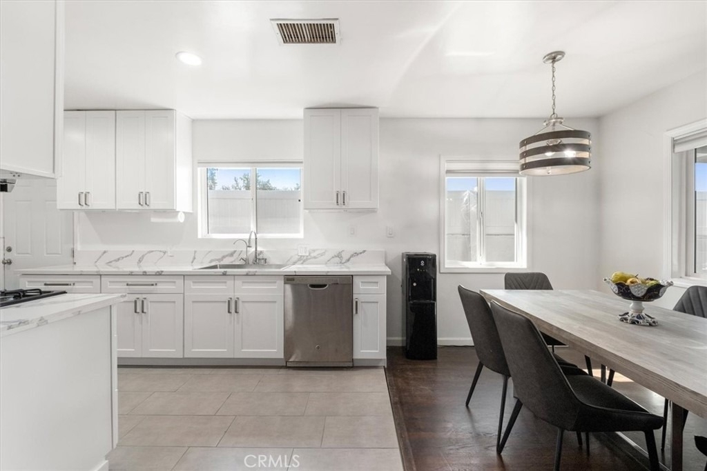 5857 Willis Avenue - Photo 7