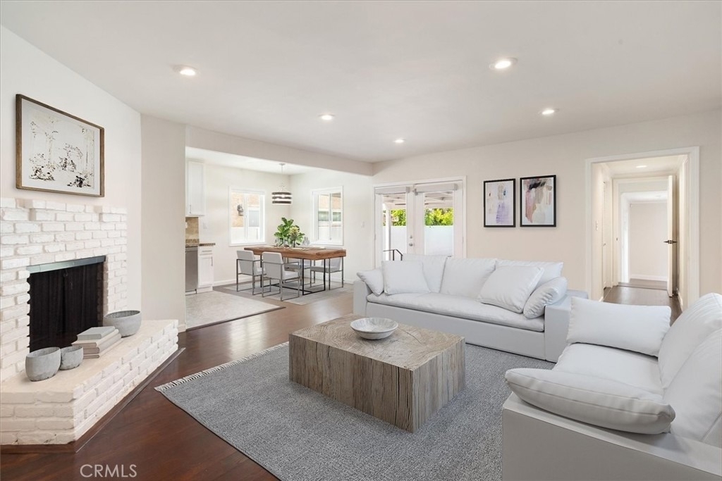 5857 Willis Avenue - Photo 4