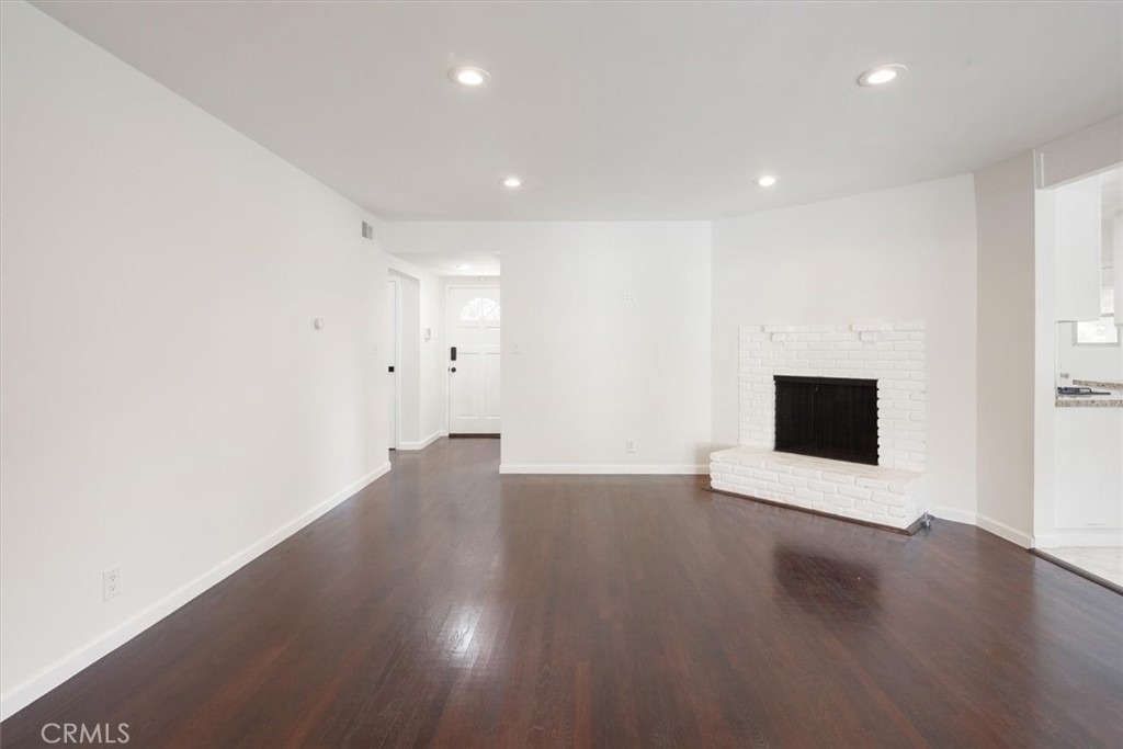 5857 Willis Avenue - Photo 5