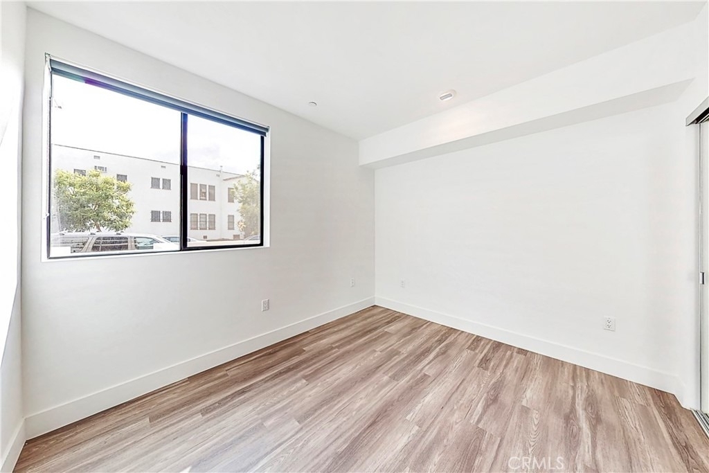 1482 S Sherbourne Drive - Photo 15