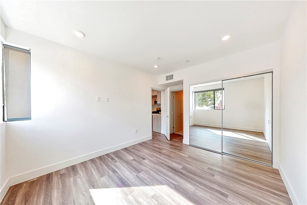1482 S Sherbourne Drive - Photo 8