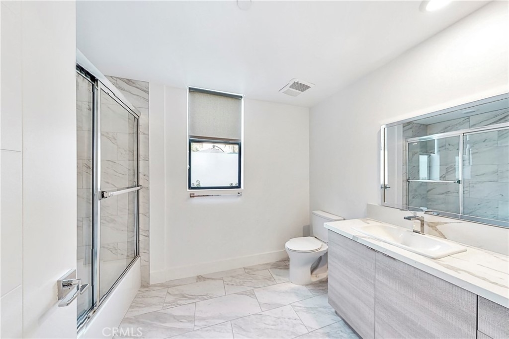 1482 S Sherbourne Drive - Photo 17
