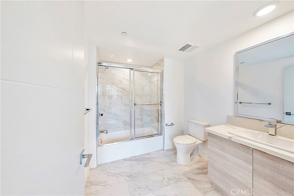 1482 S Sherbourne Drive - Photo 18