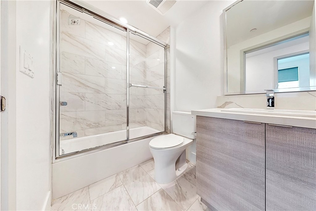 1482 S Sherbourne Drive - Photo 19