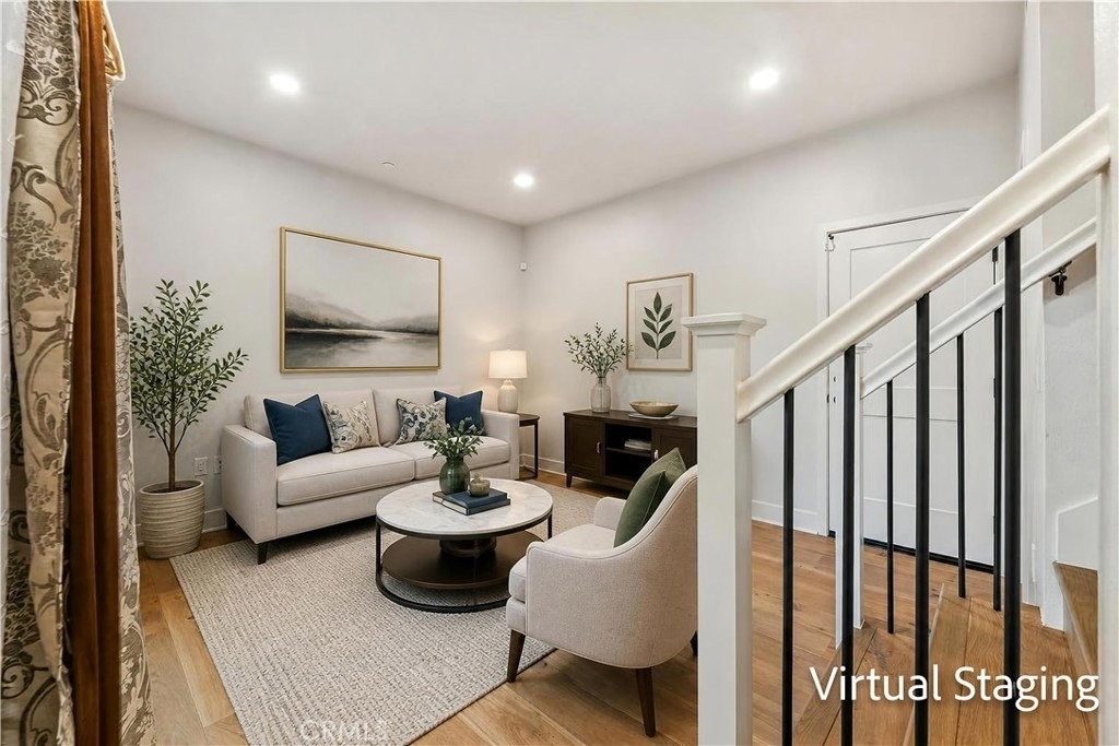 2043 Lincoln Avenue - Photo 11