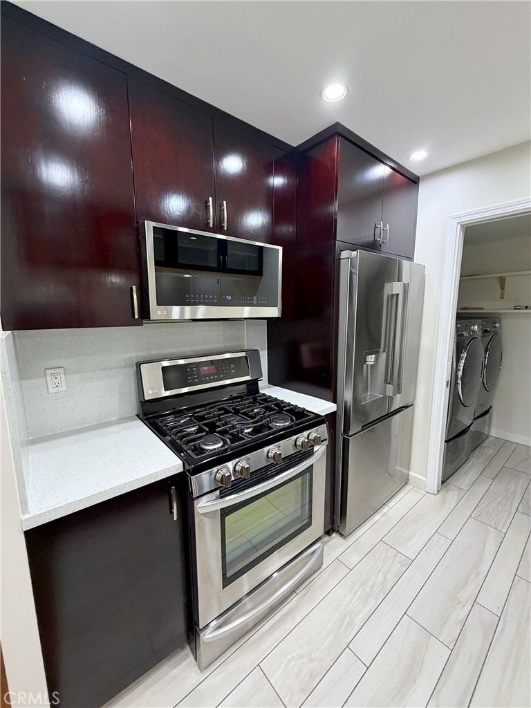 6665 Franklin Avenue - Photo 6