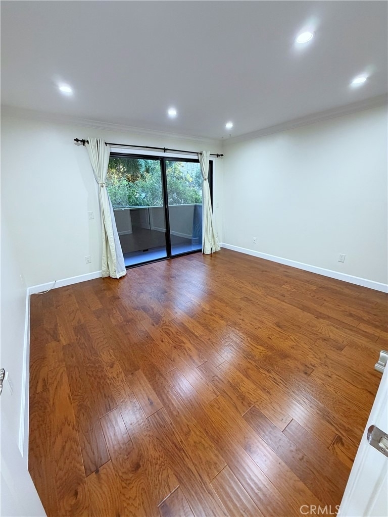 6665 Franklin Avenue - Photo 11