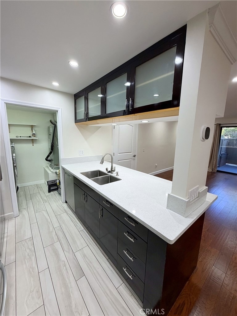 6665 Franklin Avenue - Photo 7