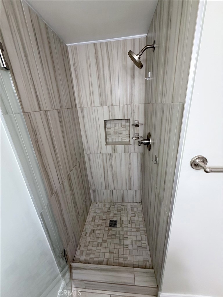 6665 Franklin Avenue - Photo 18