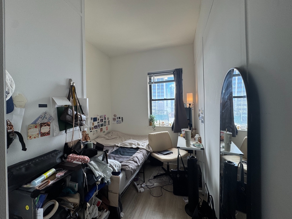 50 West 34th Street - Photo 0