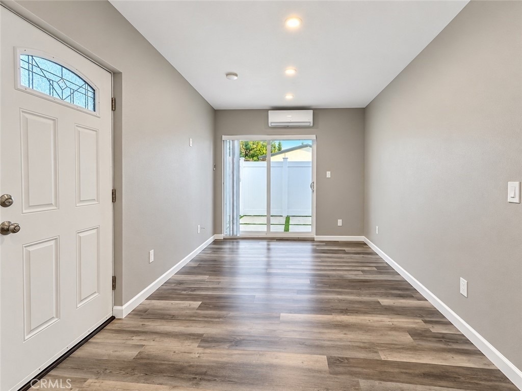 6463 Woodlake Avenue - Photo 3