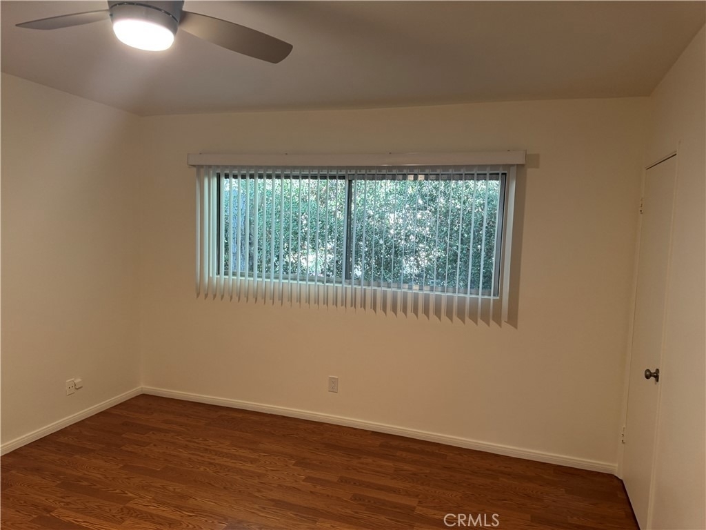 1164 Irving Avenue - Photo 11