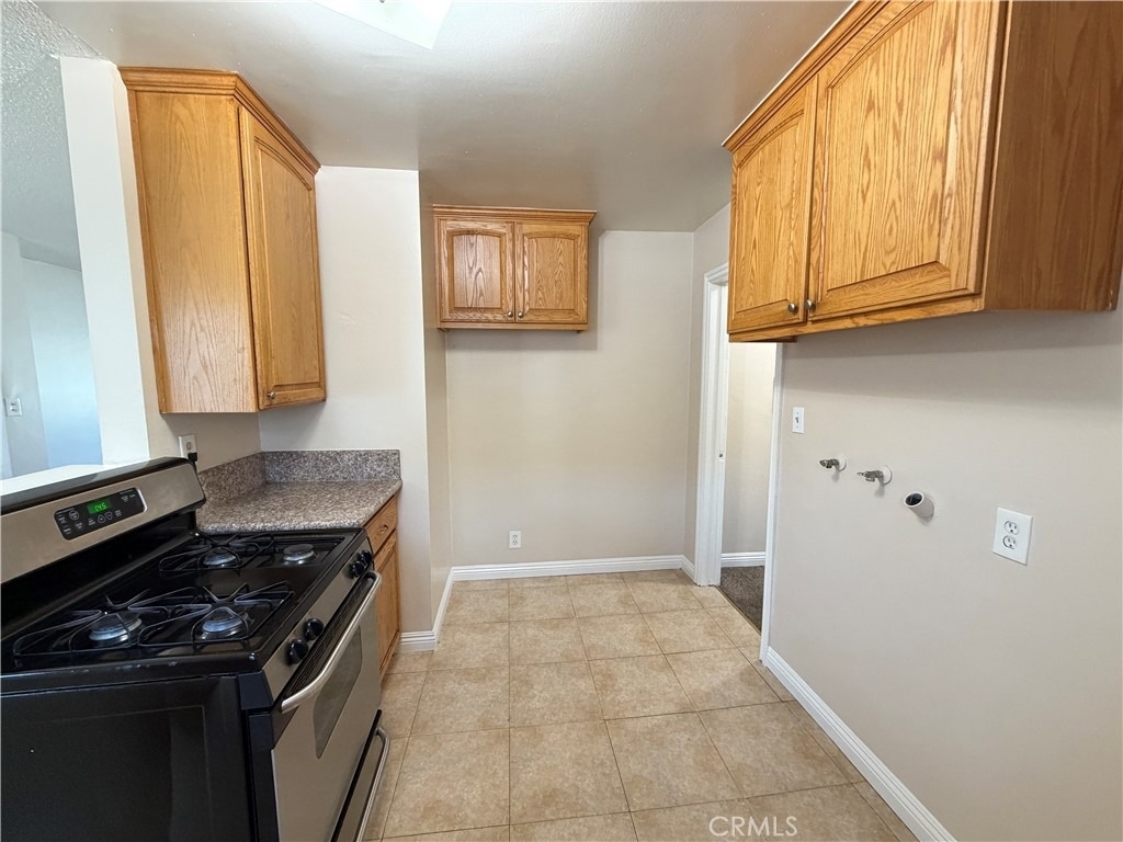 12915 Doty Avenue - Photo 8