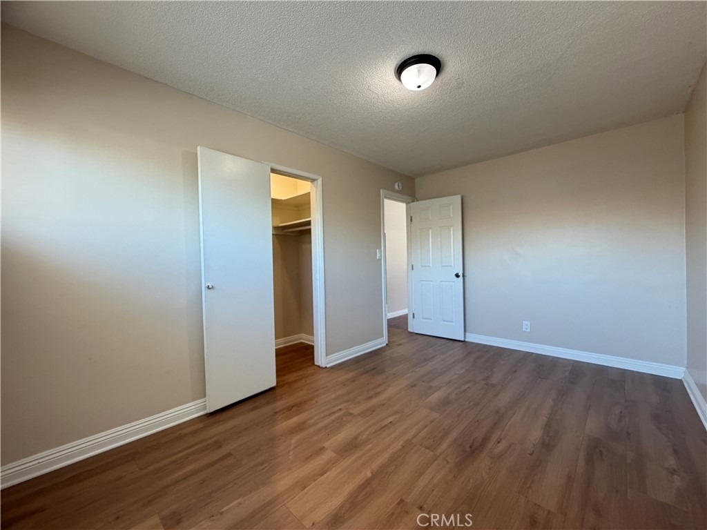 12915 Doty Avenue - Photo 13