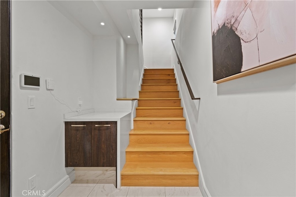 802 Bard Street - Photo 29