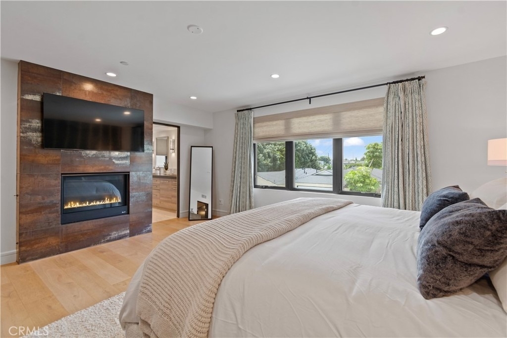 802 Bard Street - Photo 12