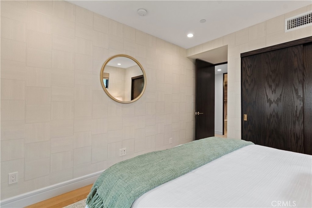 802 Bard Street - Photo 24