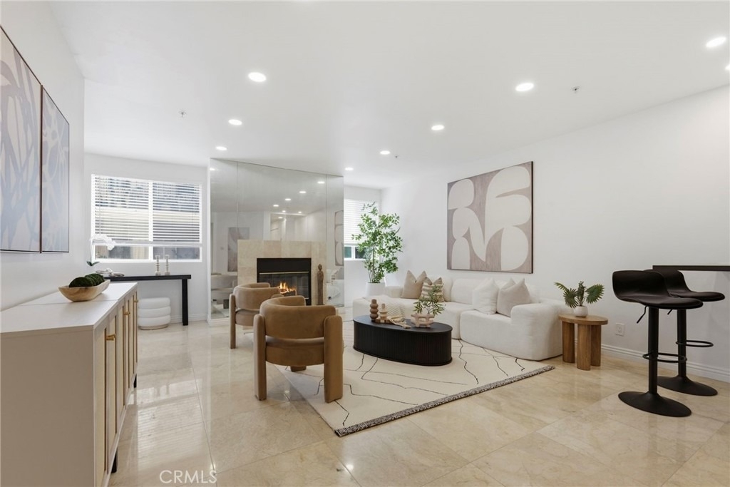 120 S Crescent - Photo 2