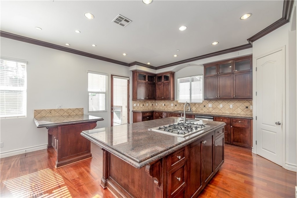 2402 Ives Lane - Photo 6