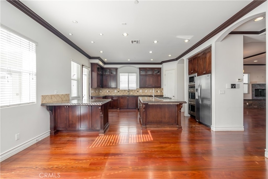 2402 Ives Lane - Photo 5