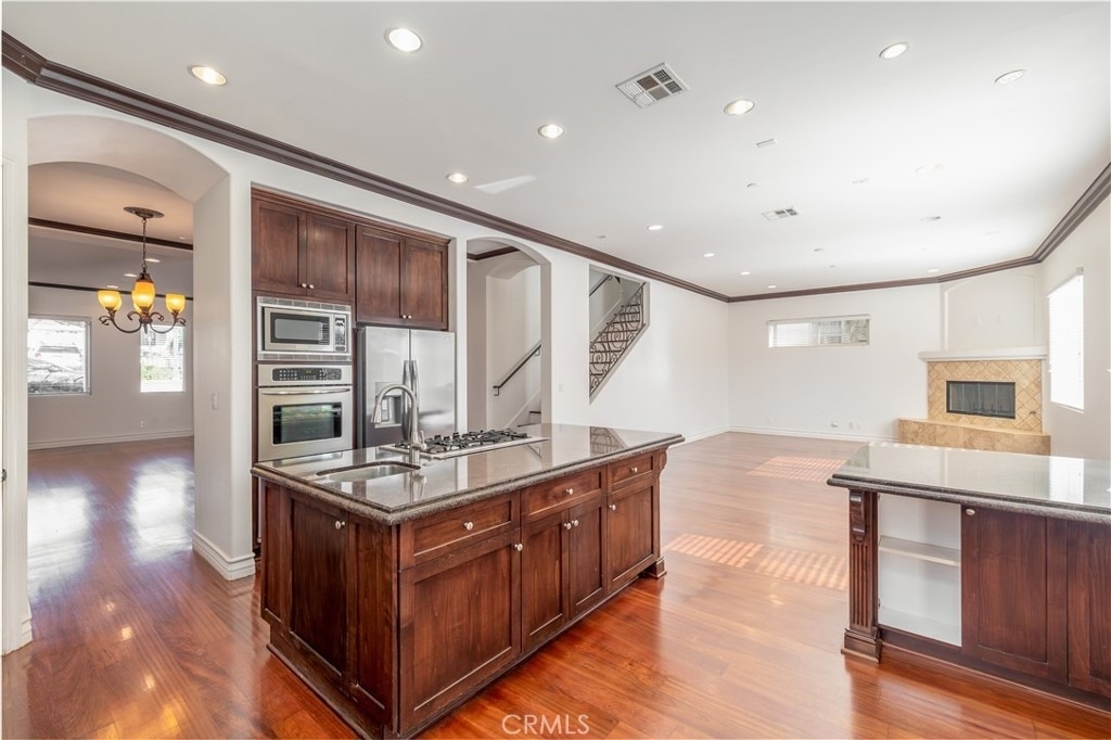 2402 Ives Lane - Photo 7