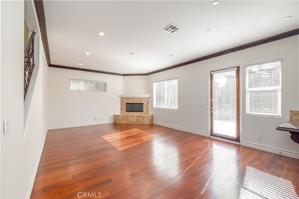 2402 Ives Lane - Photo 9