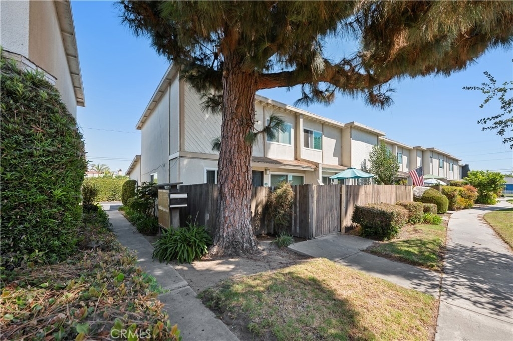 25205 Cypress Street - Photo 3