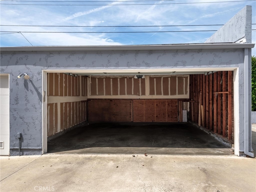 1229 W 223rd - Photo 26