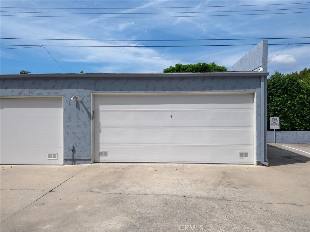 1229 W 223rd - Photo 27