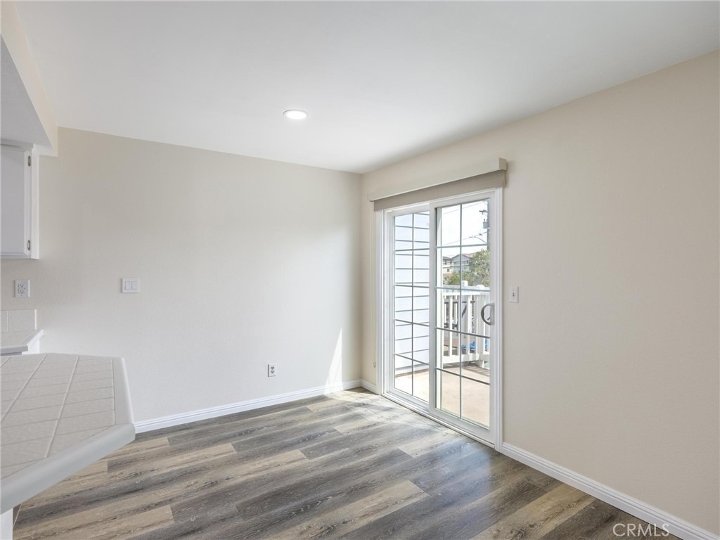 1229 W 223rd - Photo 7