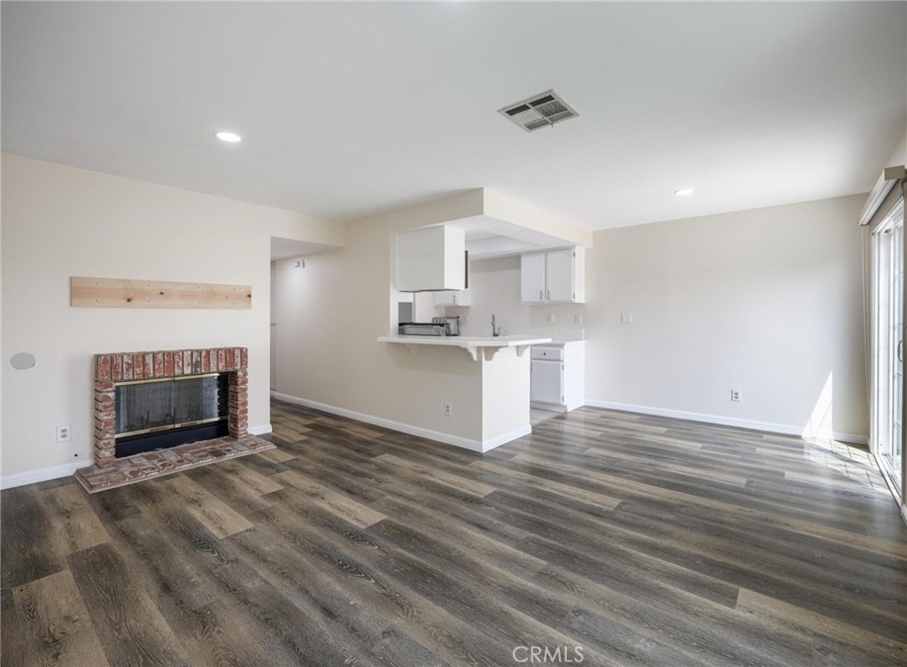 1229 W 223rd - Photo 5