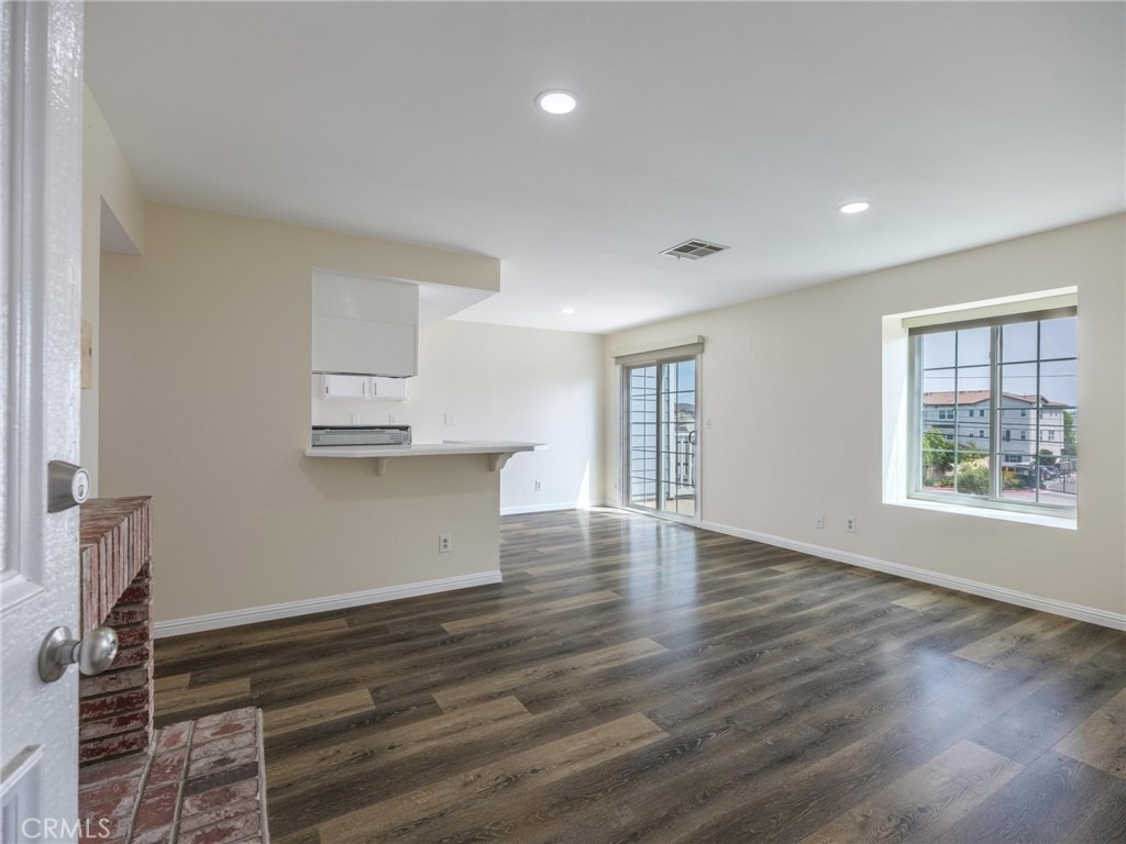 1229 W 223rd - Photo 1