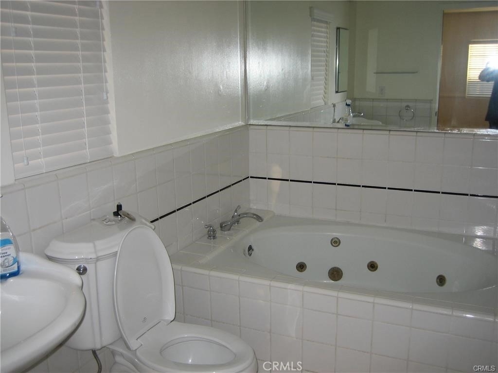22327 Evalyn Avenue - Photo 9