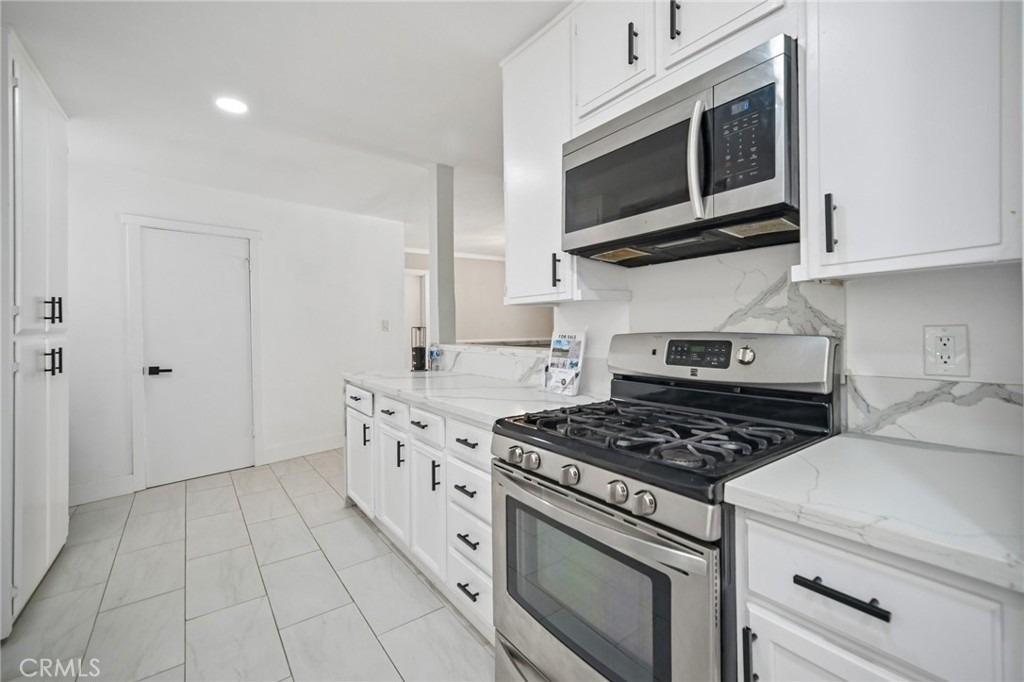 1112 E Avenue J4 - Photo 11