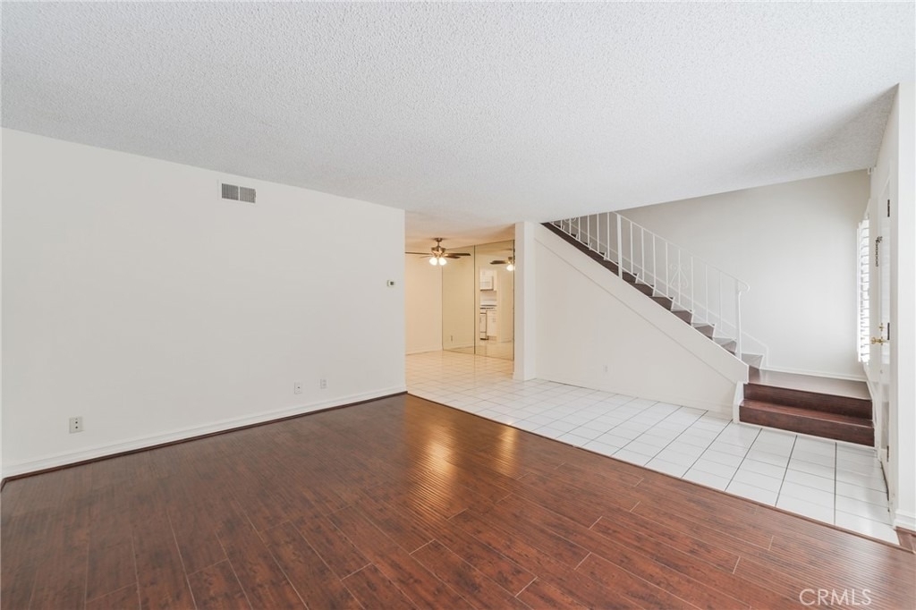 27943 Ridgebluff Court - Photo 3