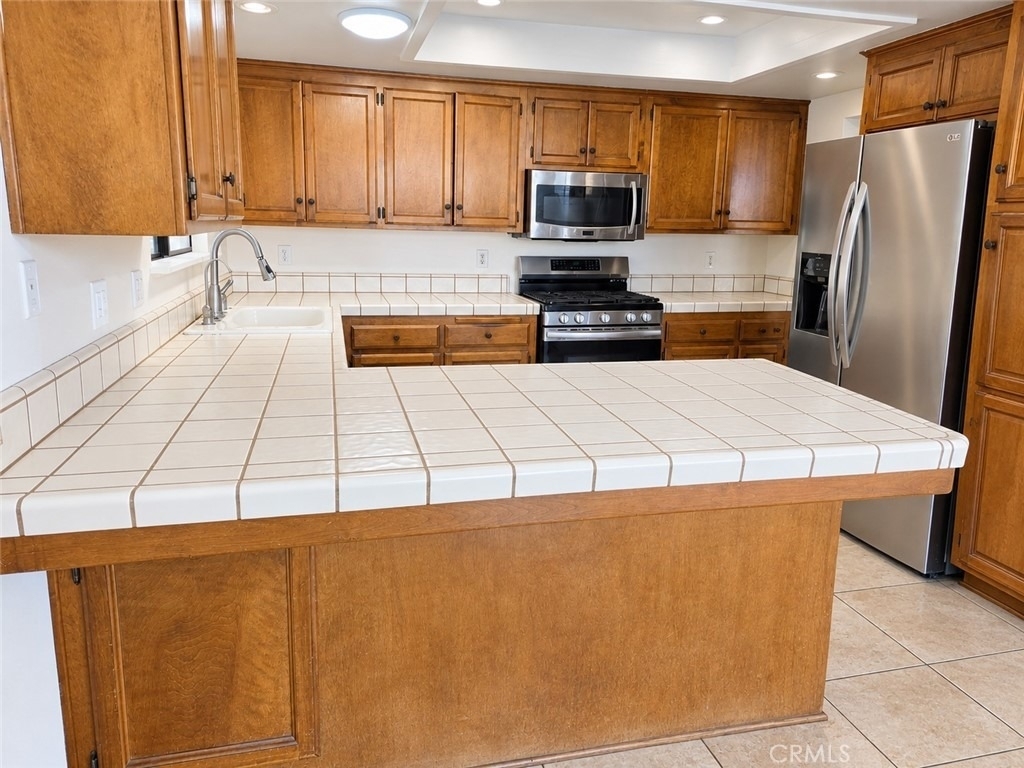 696 Tilia Street - Photo 3
