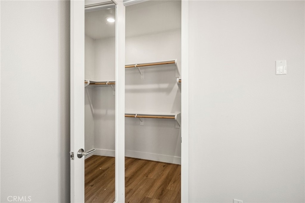 321 Magnet - Photo 20