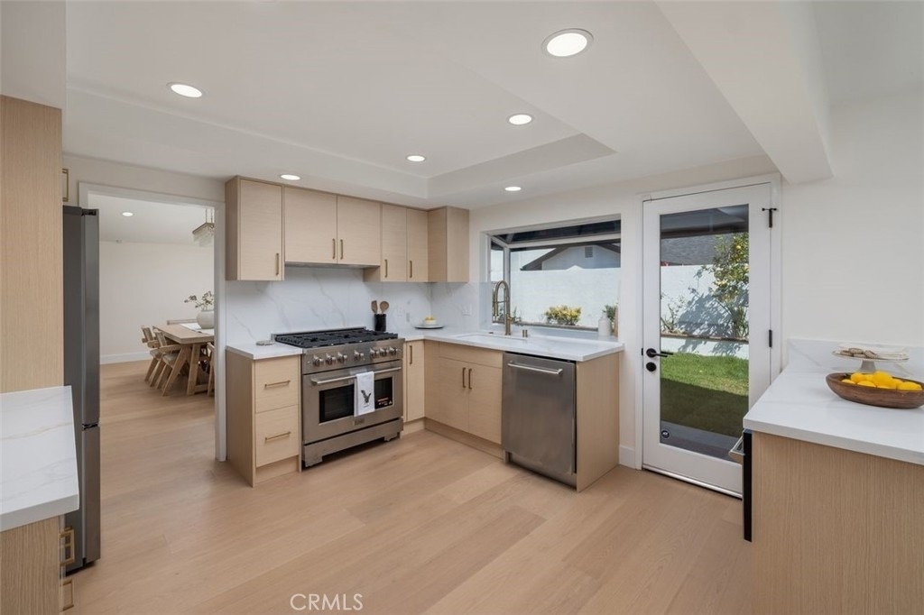 3834 Mistral - Photo 8