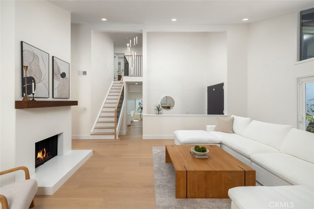 3834 Mistral - Photo 5