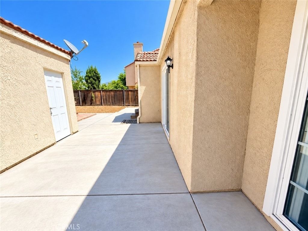 503 E 1st Street - Photo 22