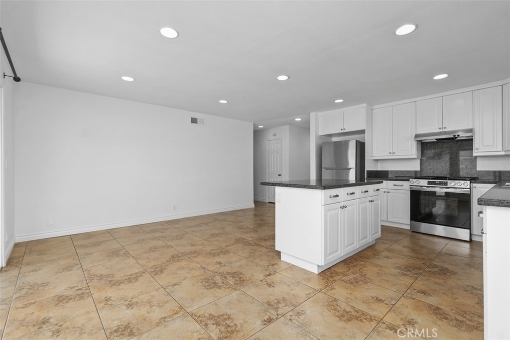 3491 Birch Street - Photo 19