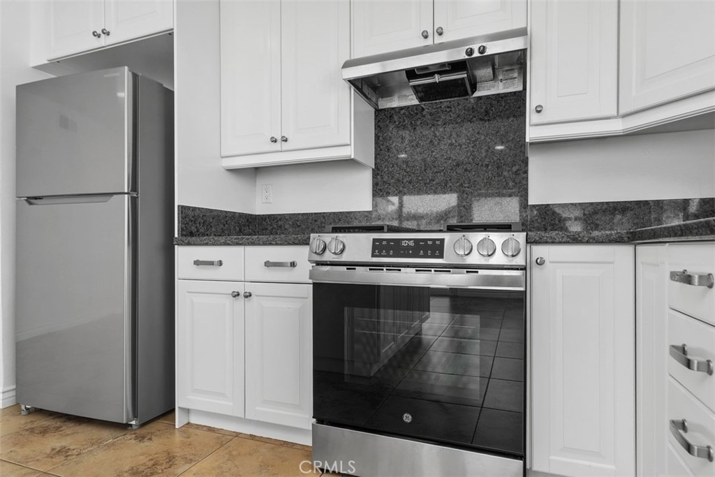 3491 Birch Street - Photo 18