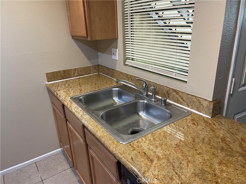 1132 W Blaine Street - Photo 7