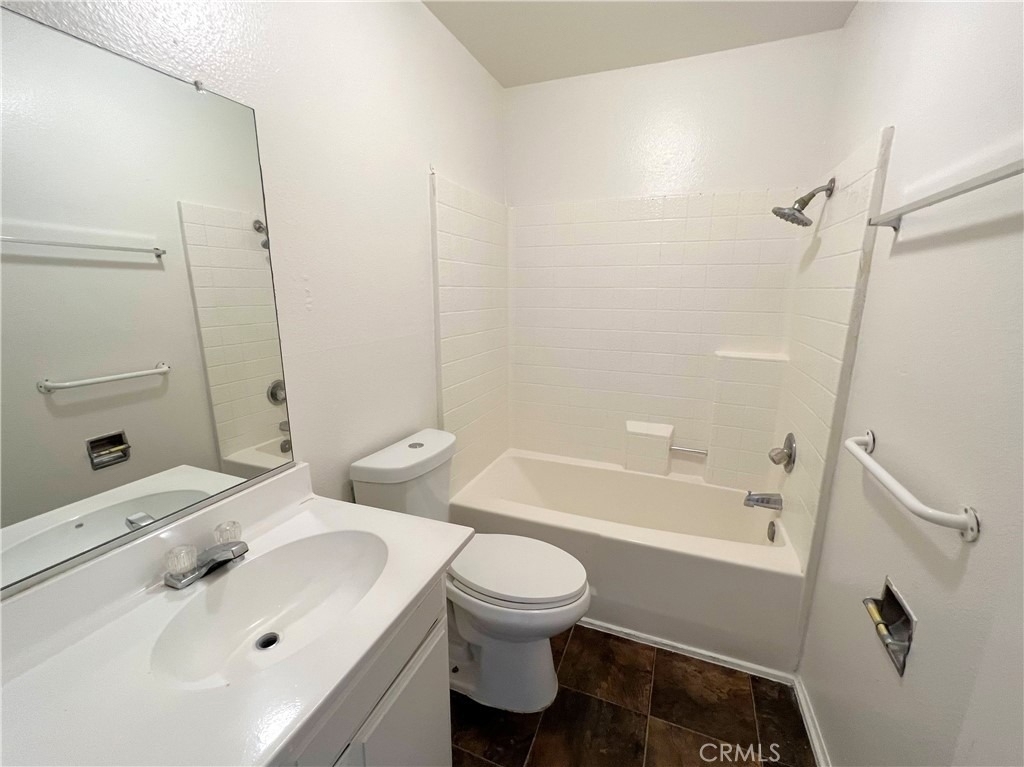 695 Massachusetts Avenue - Photo 7