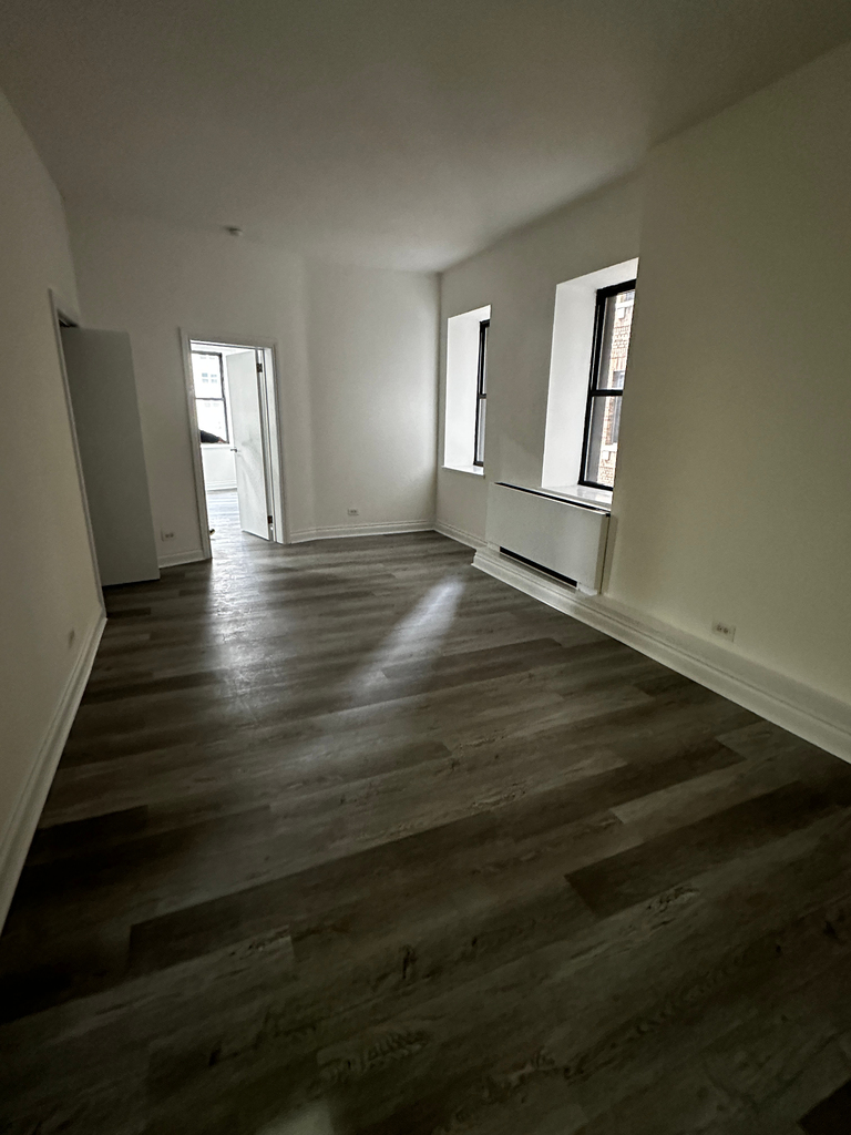 50 West 34th Street - Photo 4