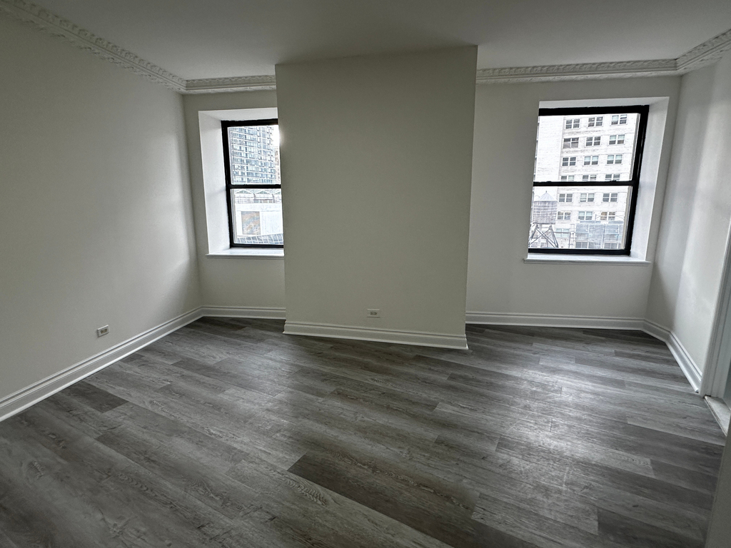 50 West 34th Street - Photo 2