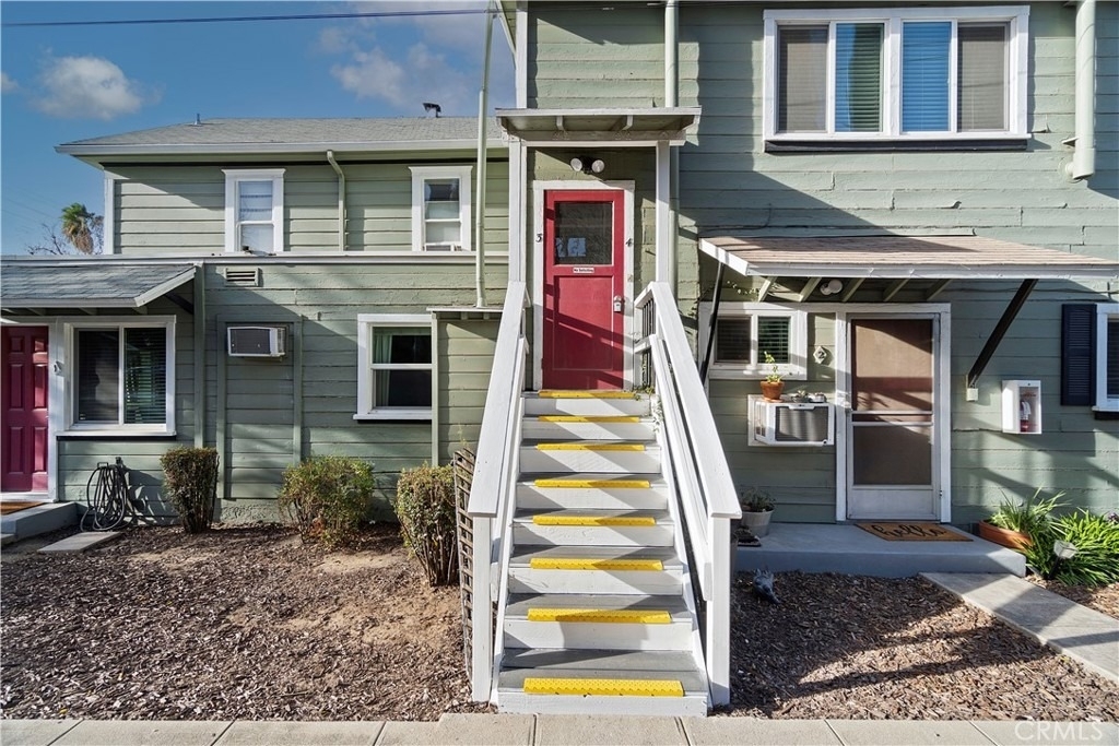135 S Center Street - Photo 2